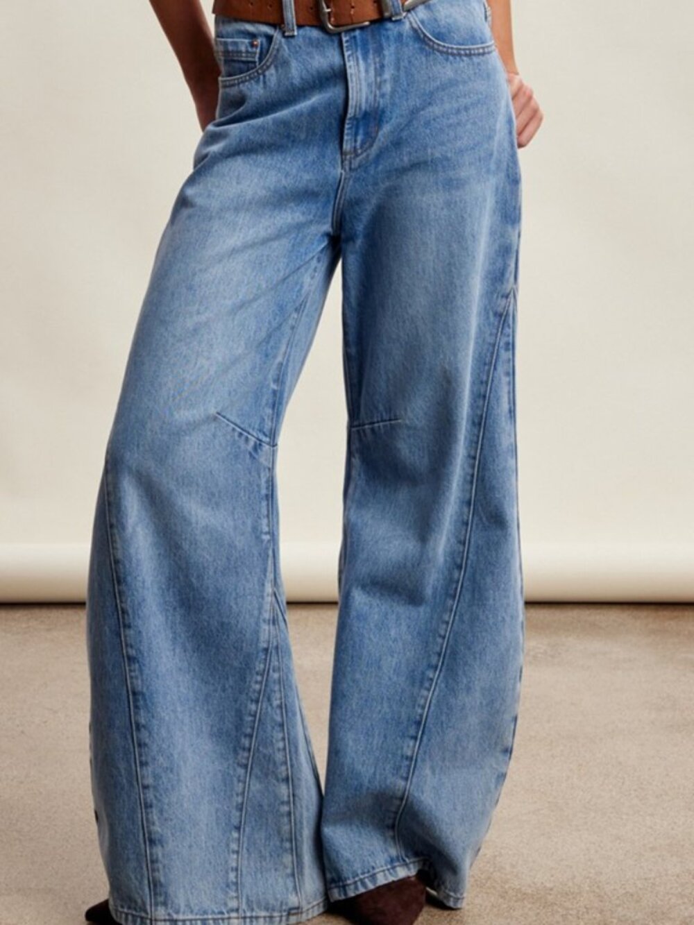 NWT Boutique: Listicle Slouchy Wide-Leg Twist Jeans in Drift Blue